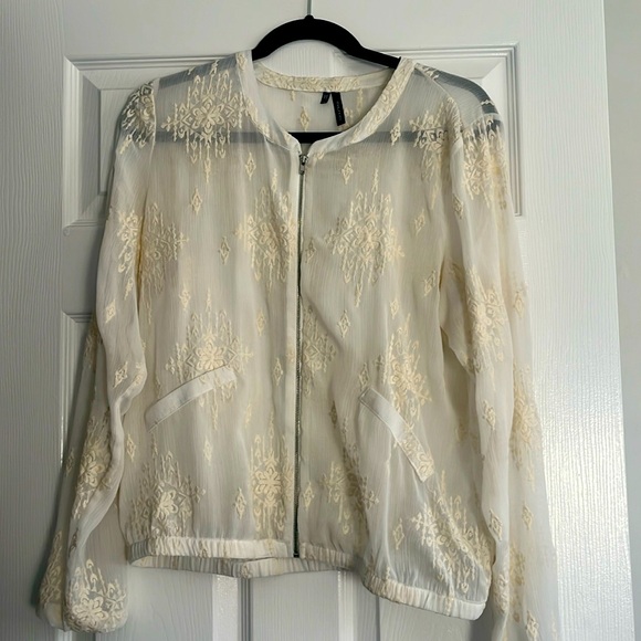 Maurices Sheer bomber cream - Picture 1 of 5